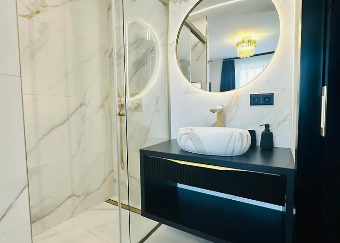 Onyx 2 Haloszobas Privat Finn Szaunaval Es 2 Fuerdoszobaval Apartmán Keszthely