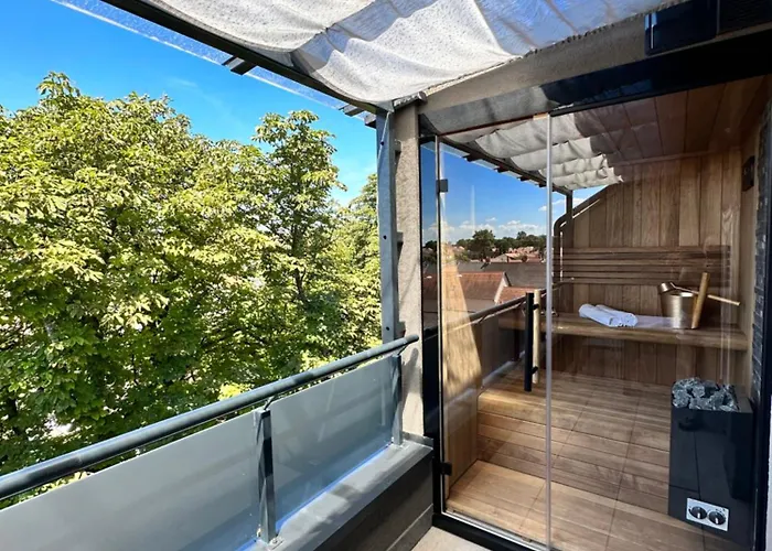 Onyx 2 Haloszobas Privat Finn Szaunaval Es 2 Fuerdoszobaval Apartmán